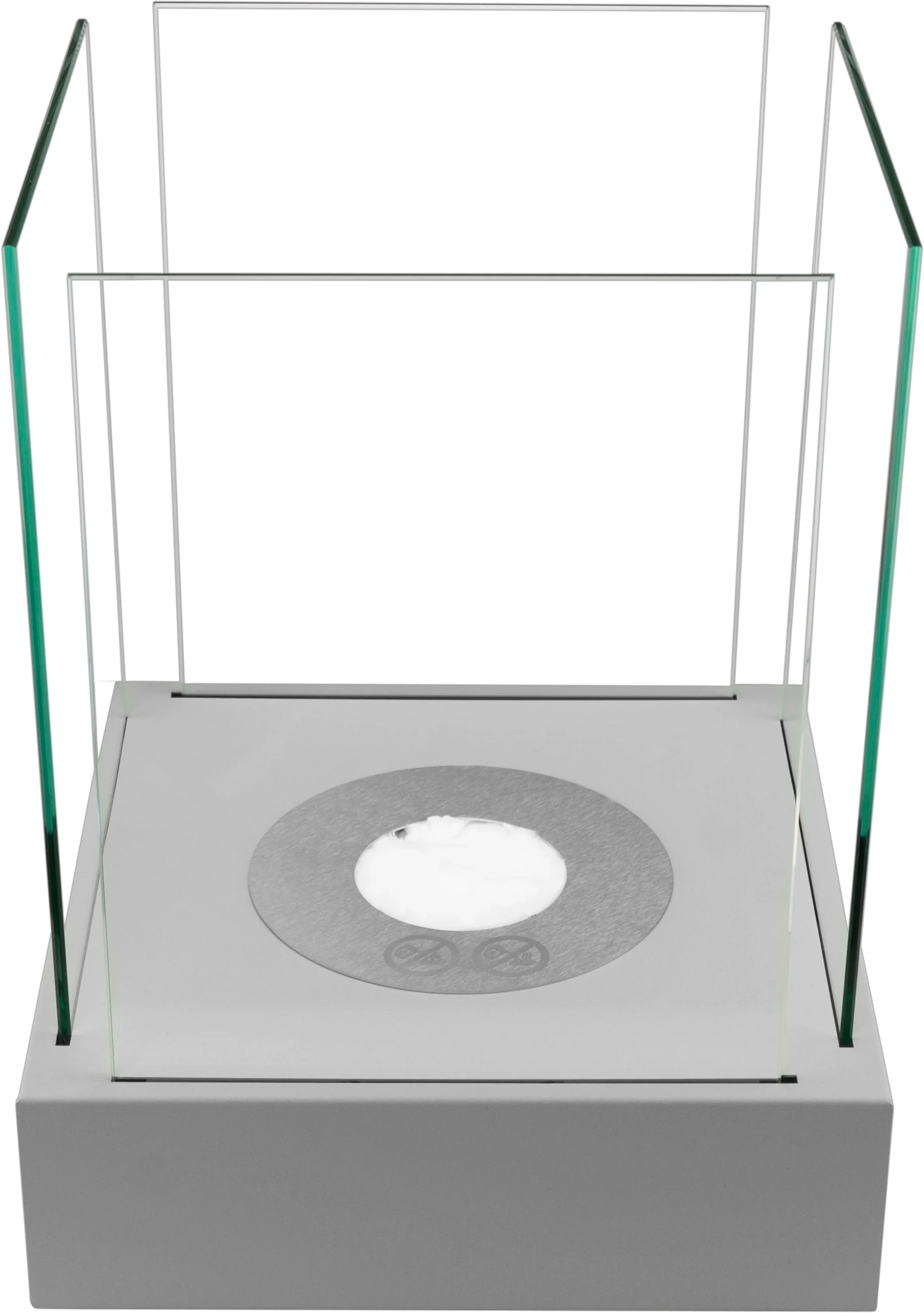 Crystal M in Grau