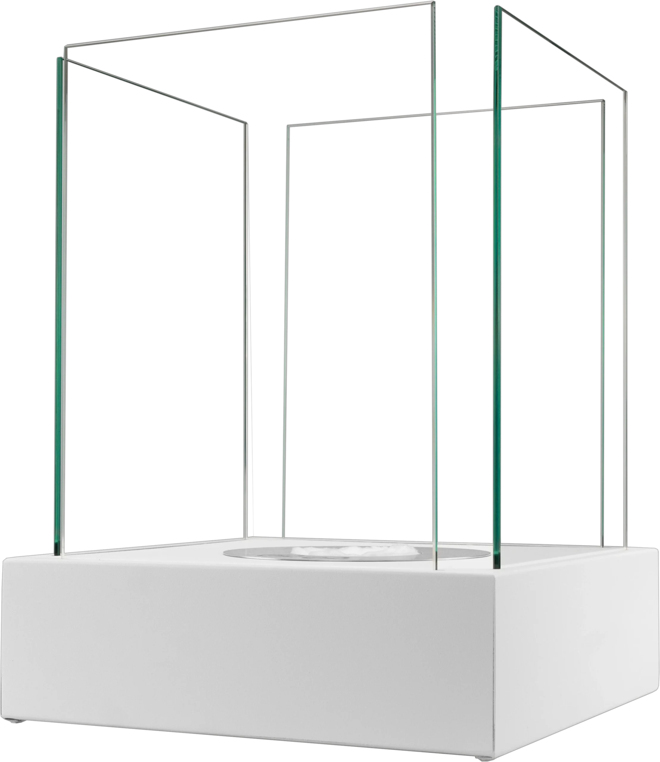 Crystal M in Weiß