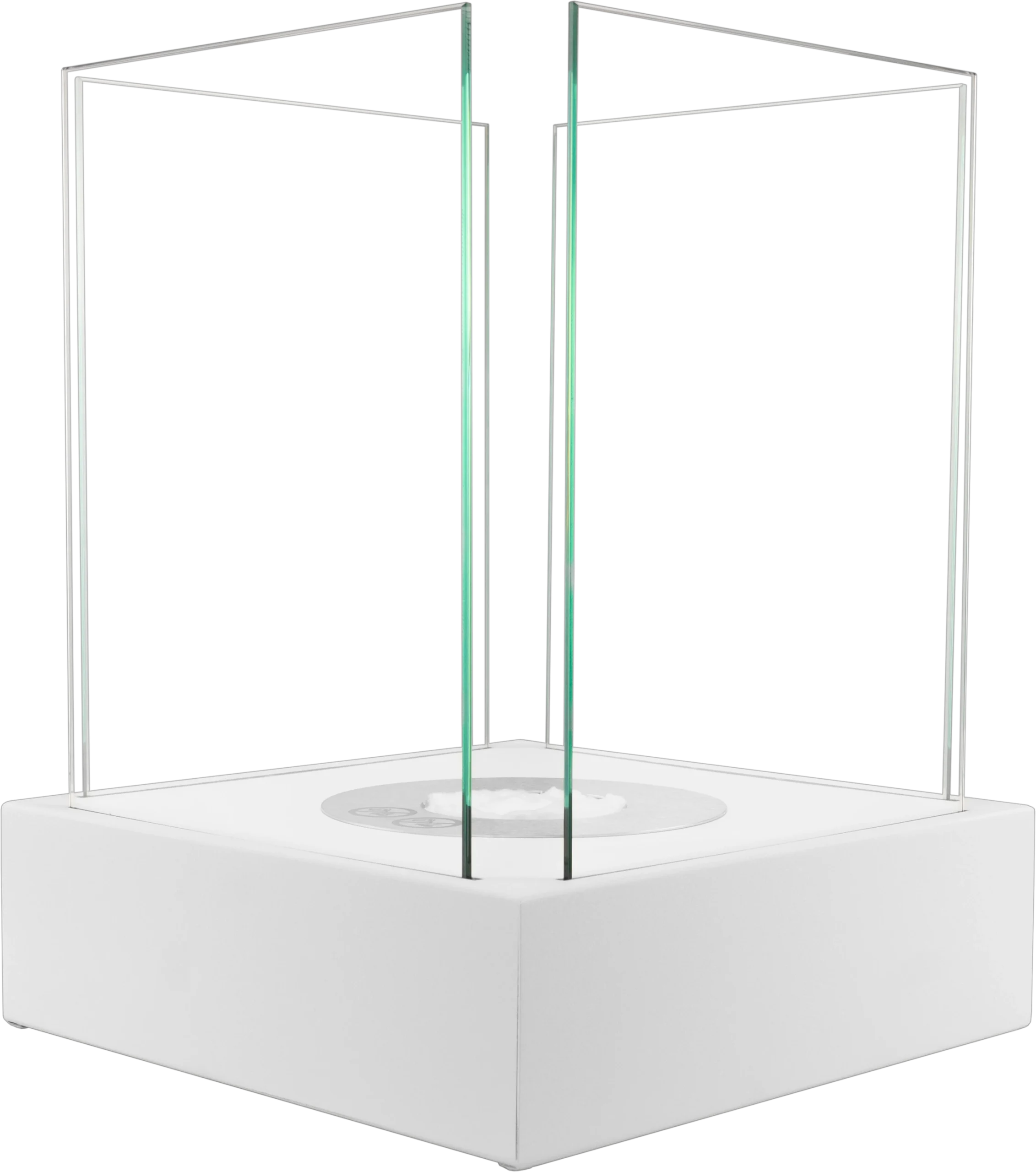 Crystal M in Weiß